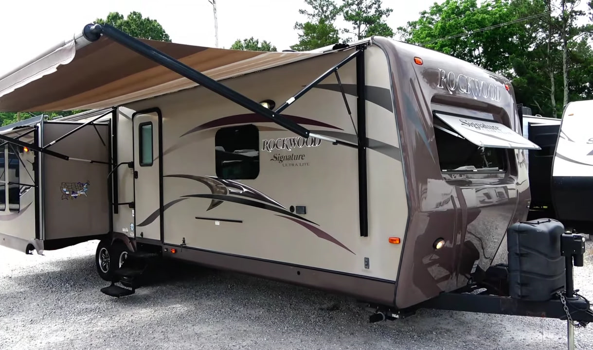 2014 Forest River RV Rockwood Signature Ultra Lite 8329SS