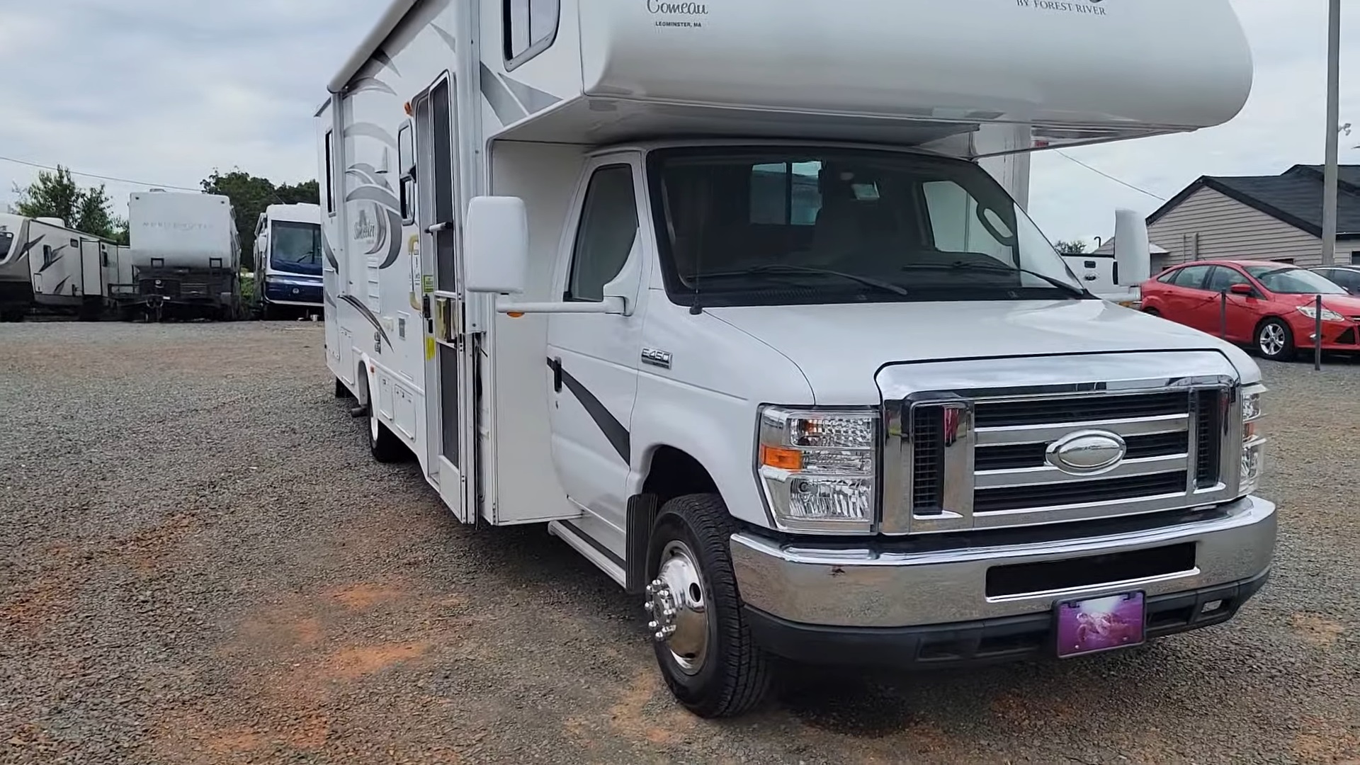 2015 FOREST RIVER SUNSEEKER 3100SS